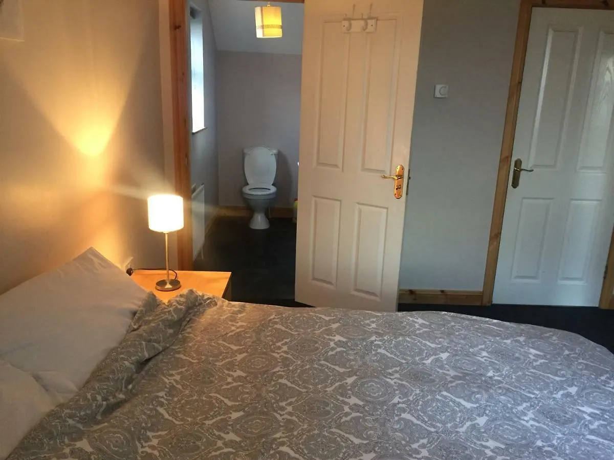 Glendona Lodge Glenavy Villa
